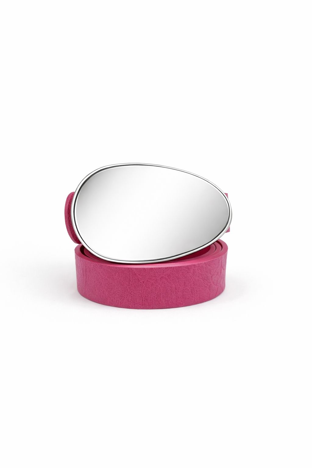 Cinto Feminino Com Fivela Oval Prateada